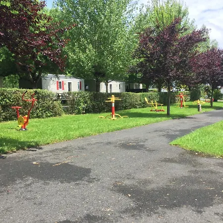 Camping La Ferme Des 4 Chenes