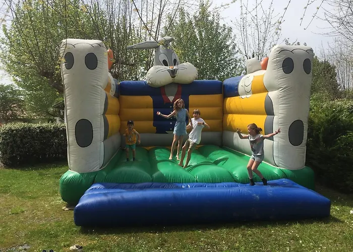 La Ferme Des 4 Chenes 3* Urt